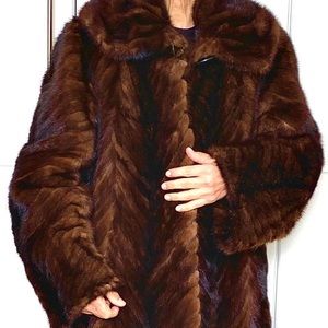 Long fur coat: mink - real russian fur